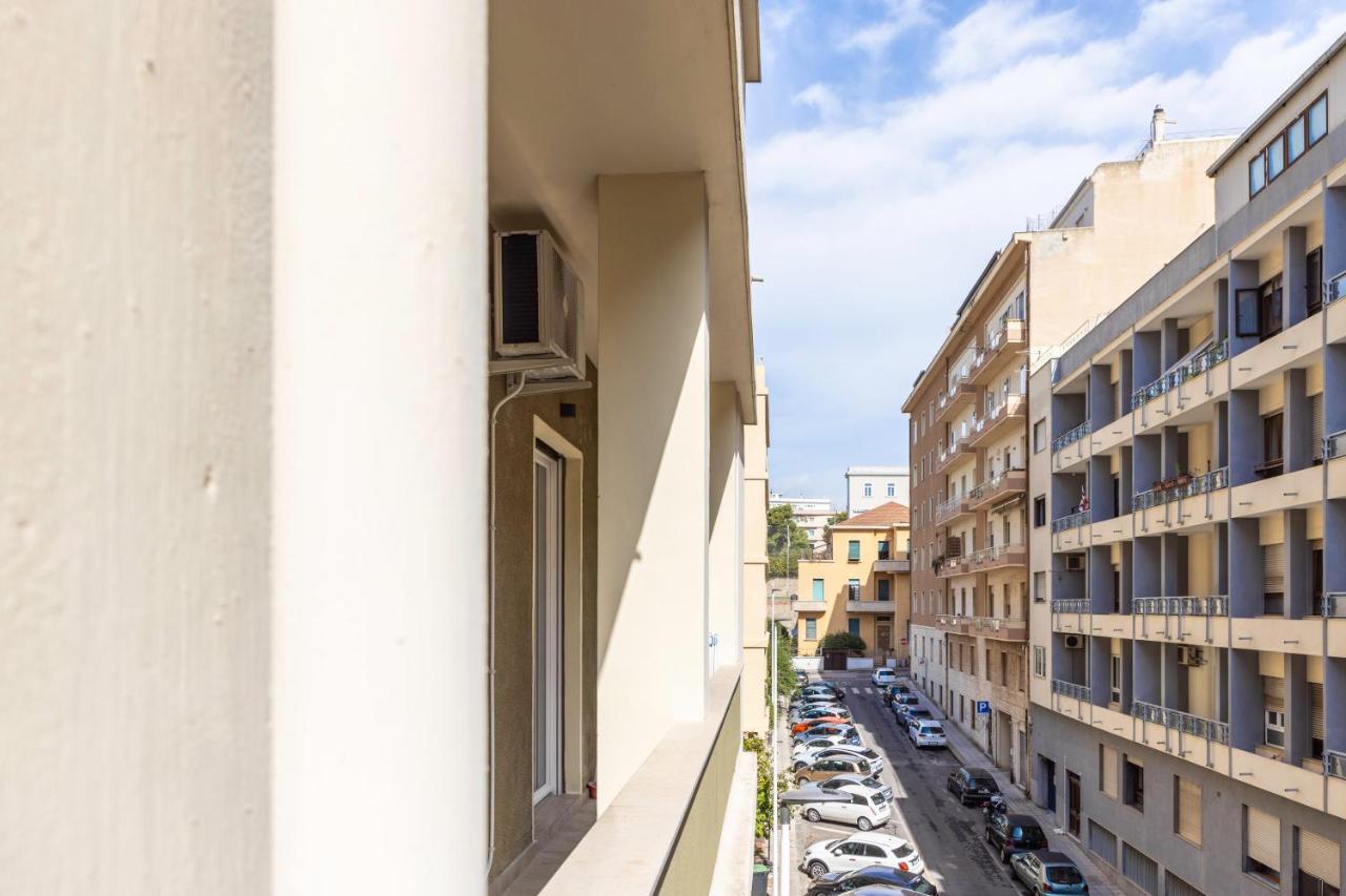 Quarzo. Modern Rooms Cagliari Kültér fotó
